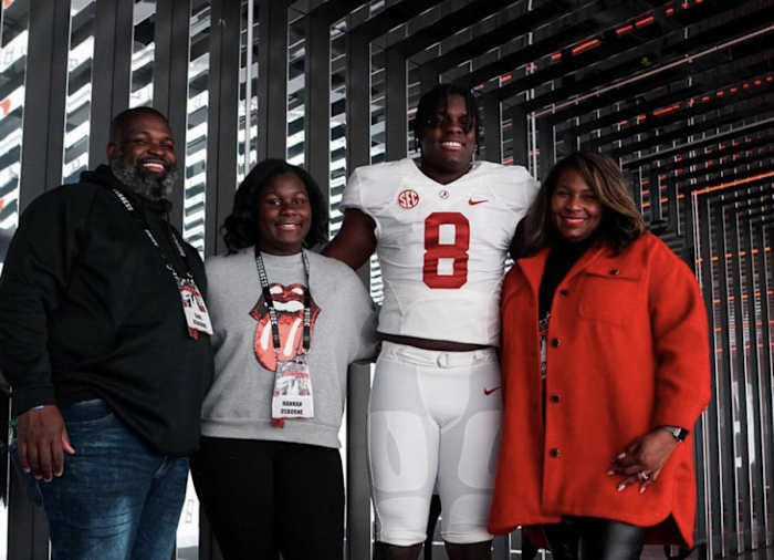 Class of 2023 defensive lineman Hunter Osborne.